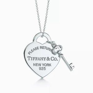Return to Tiffany - Heart Tag with Key Pendant Necklace (Silver)
